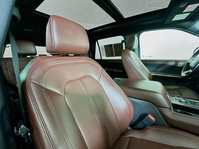 2024 Ford Expedition Limited Image 15 of 34