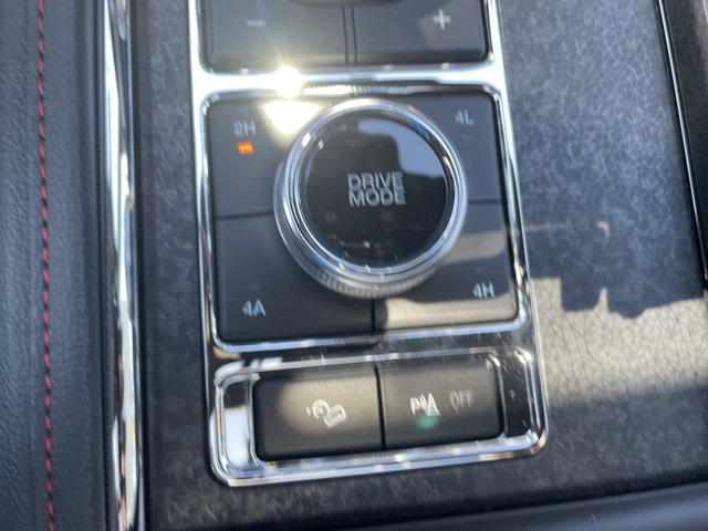 Vehicle image 15 of 29