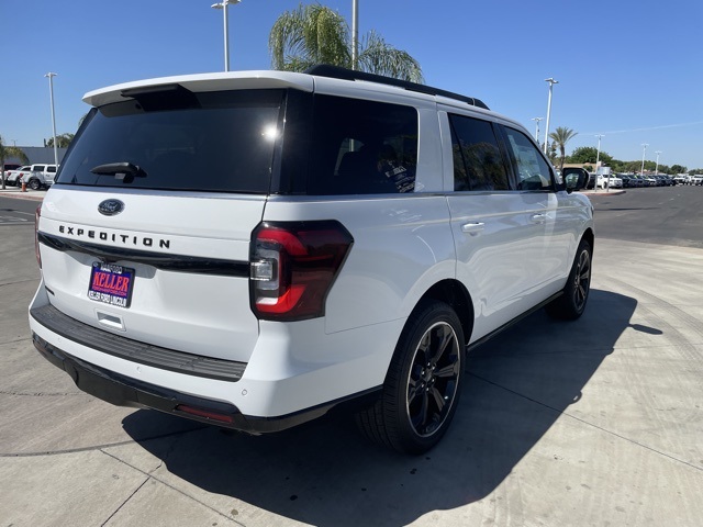 Vehicle image 5 of 29