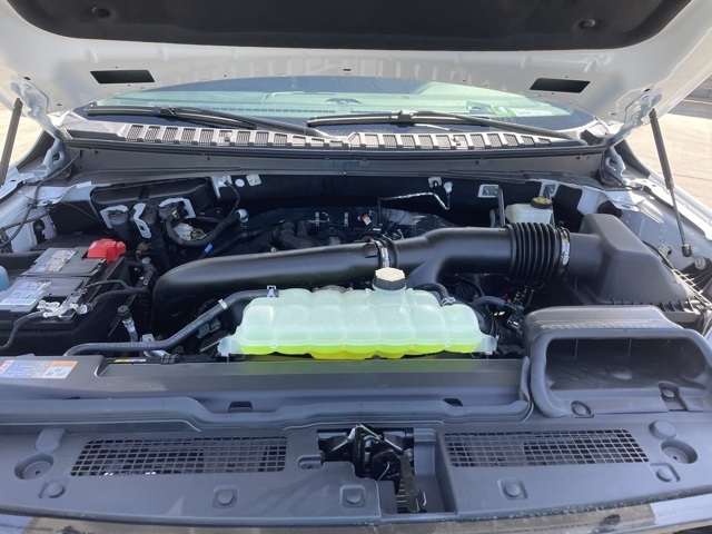 Vehicle image 27 of 29