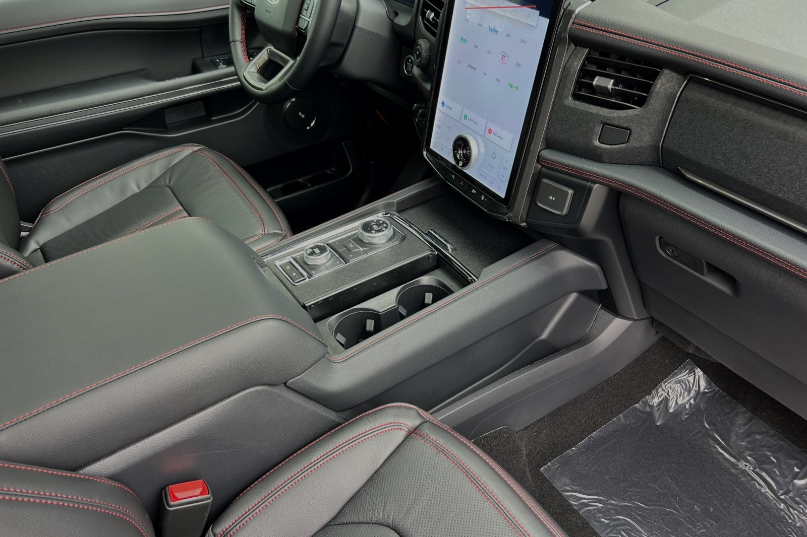 Vehicle image 17 of 30