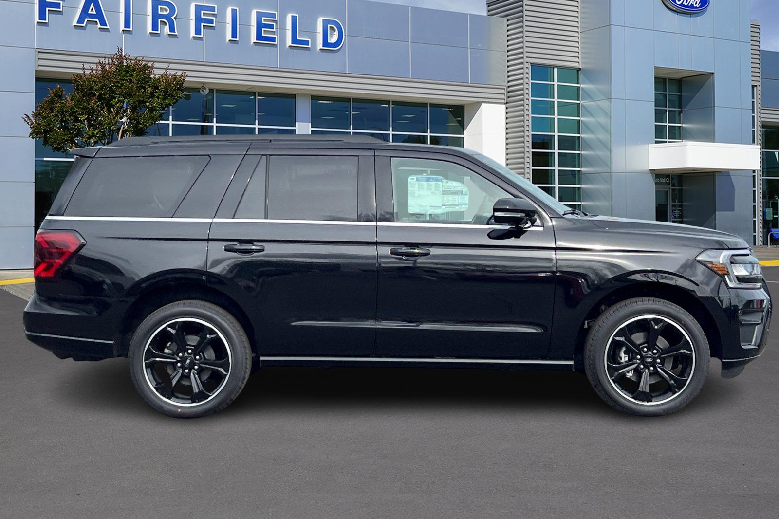 Vehicle image 4 of 30