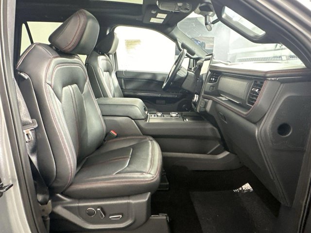Vehicle image 34 of 36