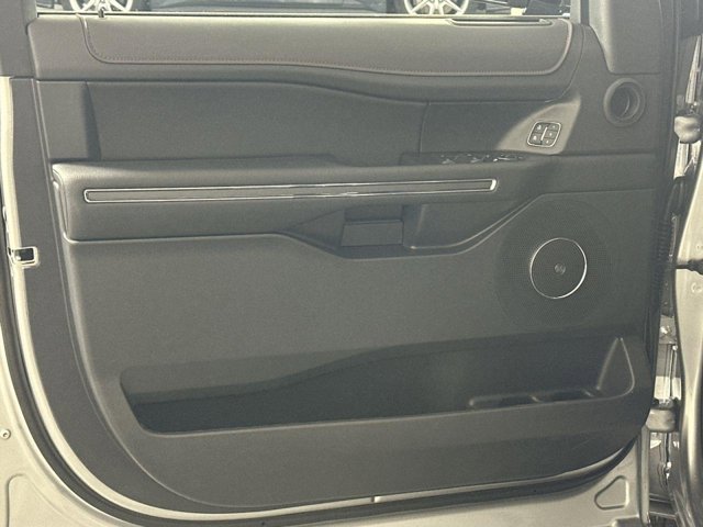 Vehicle image 12 of 36