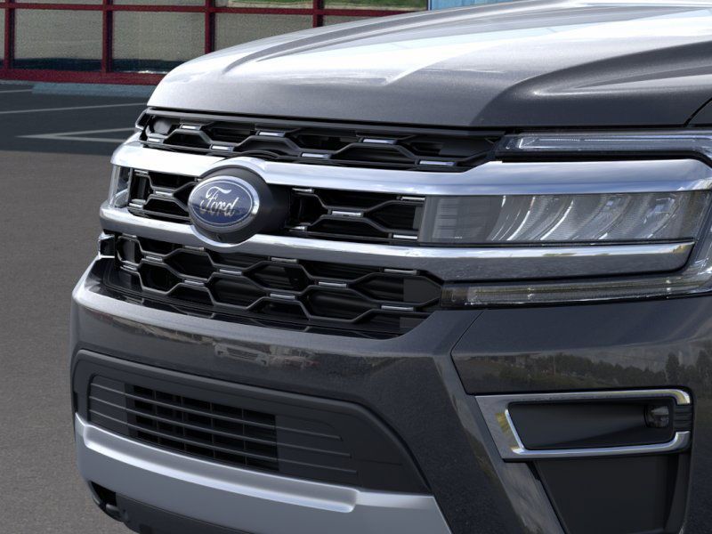 Vehicle image 17 of 23