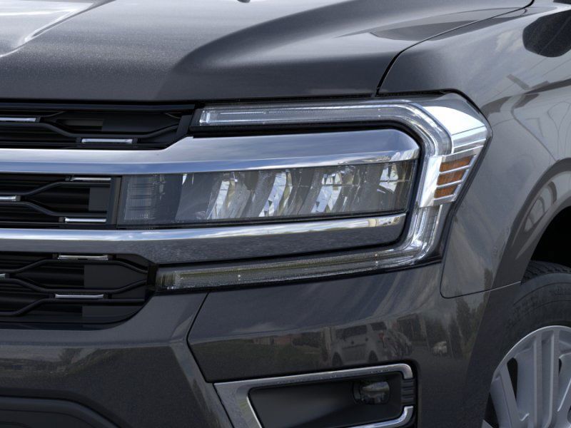 Vehicle image 18 of 23
