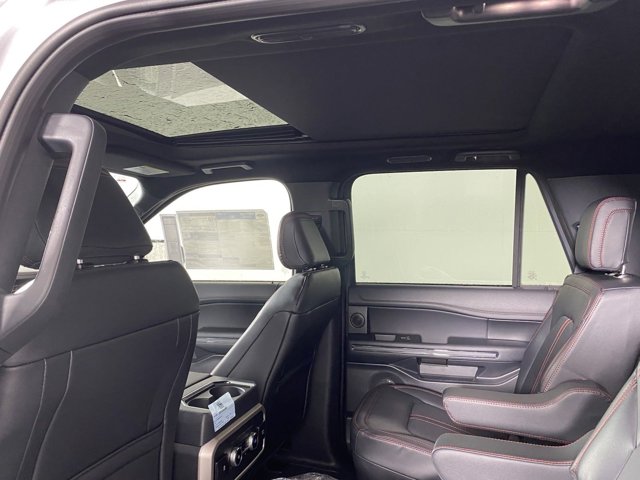 Vehicle image 16 of 20