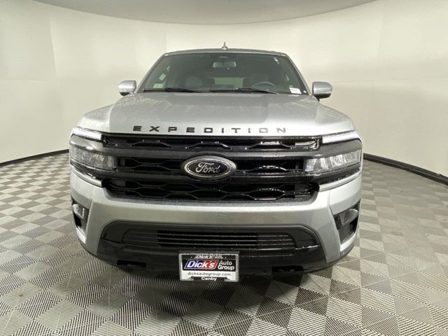 Vehicle image 9 of 20