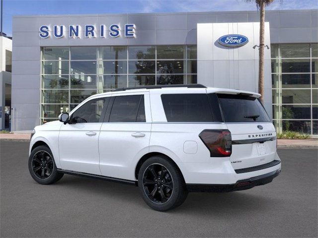 Vehicle image 7 of 23