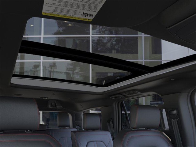 Vehicle image 21 of 23