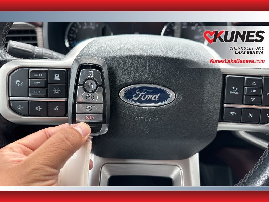 Vehicle image 15 of 55