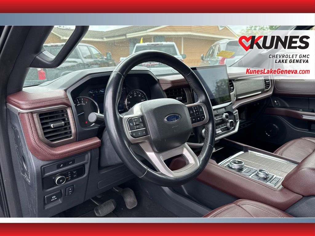 Vehicle image 13 of 55