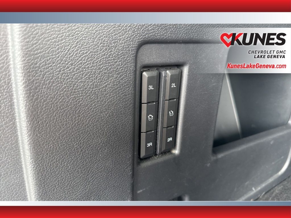 Vehicle image 26 of 55