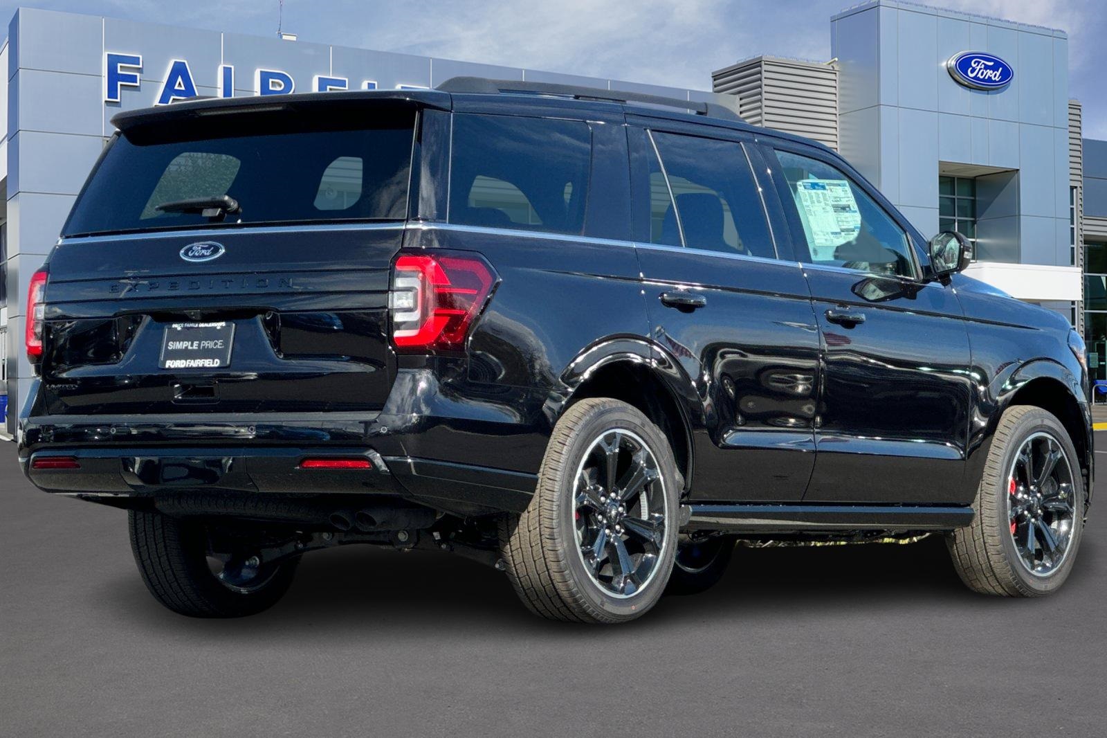 Vehicle image 4 of 22