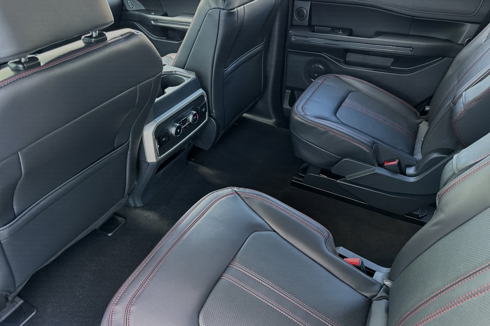 Vehicle image 8 of 22