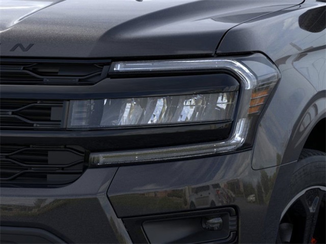Vehicle image 18 of 23