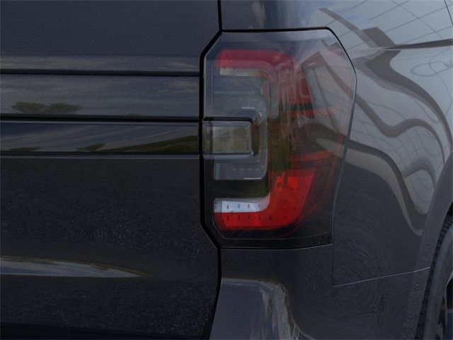 Vehicle image 21 of 23