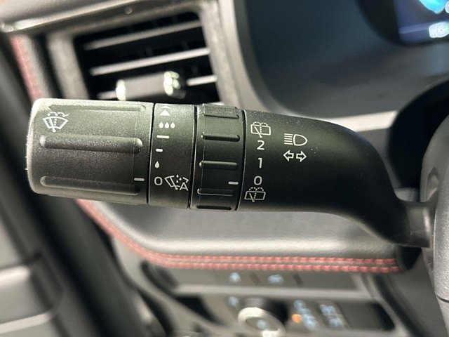 Vehicle image 28 of 37