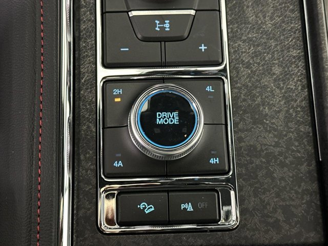 Vehicle image 24 of 37