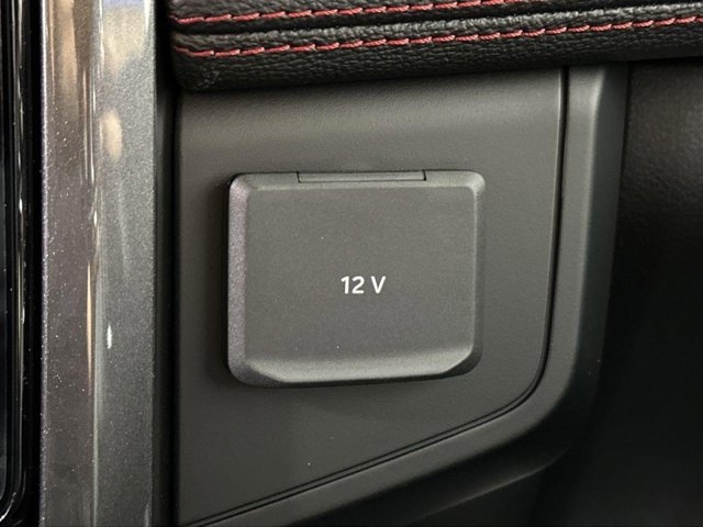 Vehicle image 25 of 37