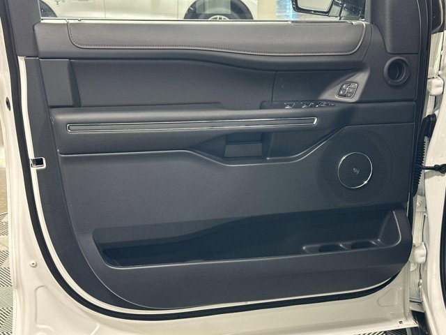 Vehicle image 12 of 37