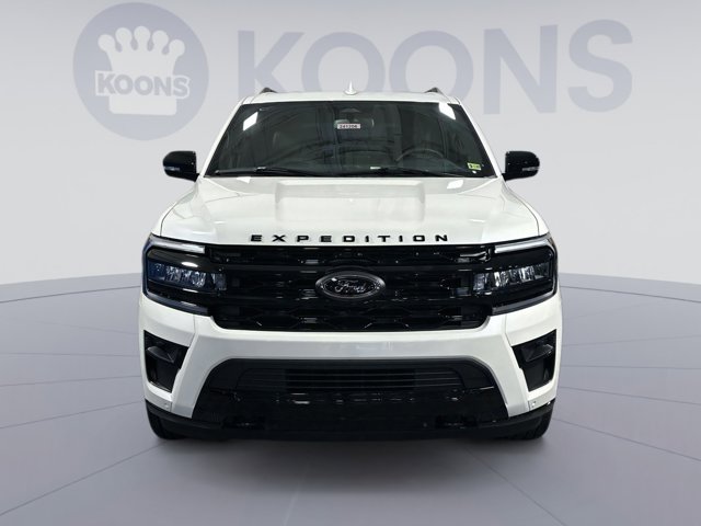 Vehicle image 4 of 37