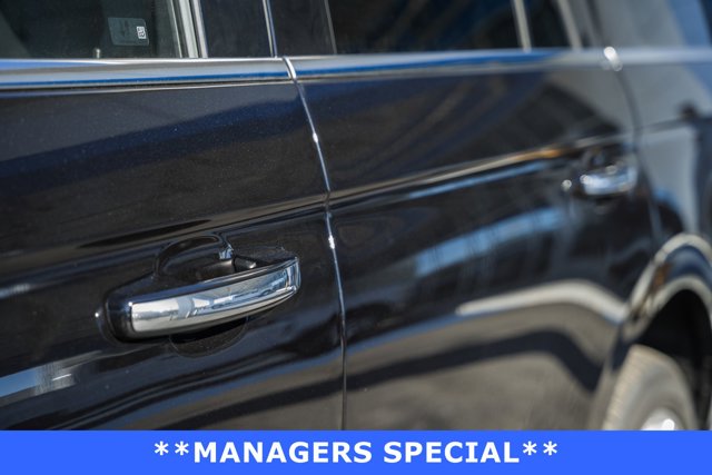 Vehicle image 11 of 40