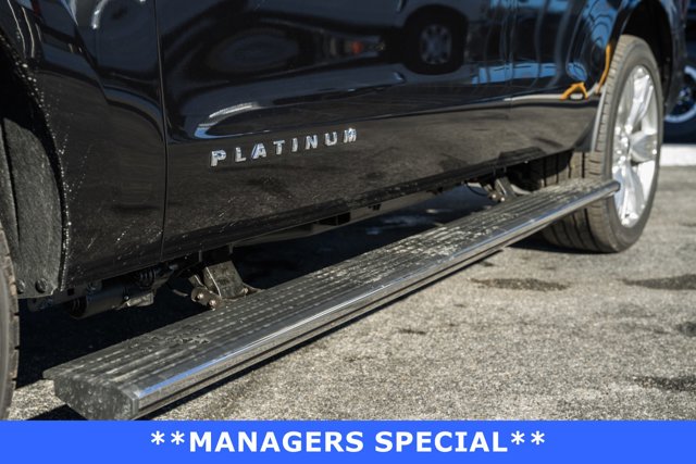 Vehicle image 13 of 40