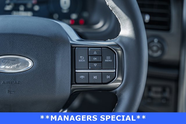 Vehicle image 27 of 40