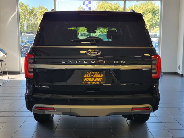 Vehicle image 4 of 10