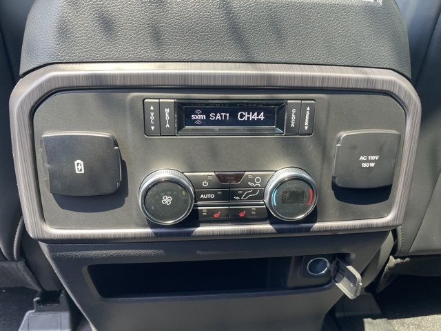 Vehicle image 19 of 28