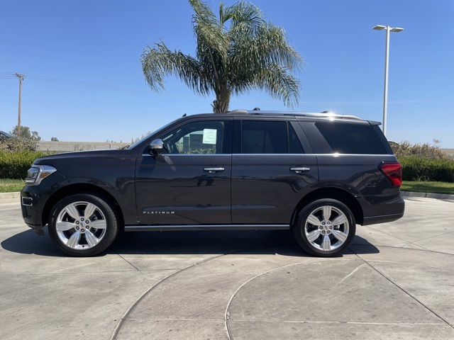 Vehicle image 8 of 28
