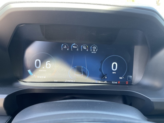 Vehicle image 10 of 28