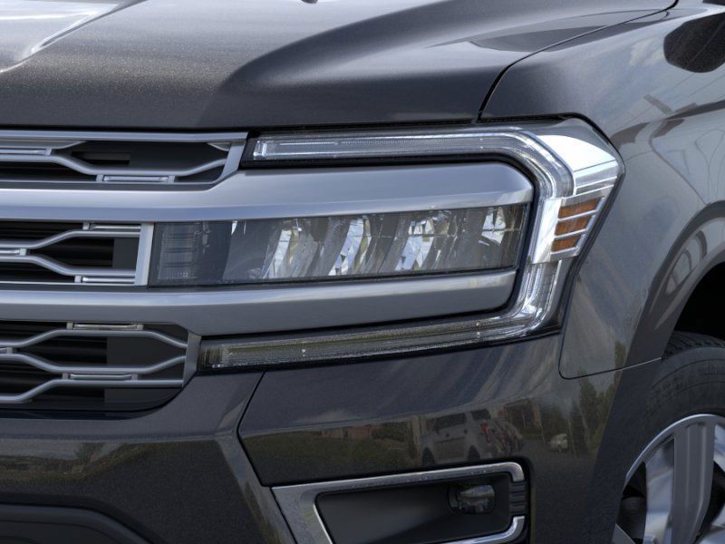 Vehicle image 18 of 23