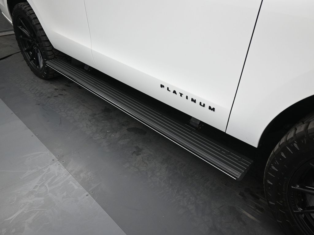 2024 Ford Expedition Platinum Image 38 of 55