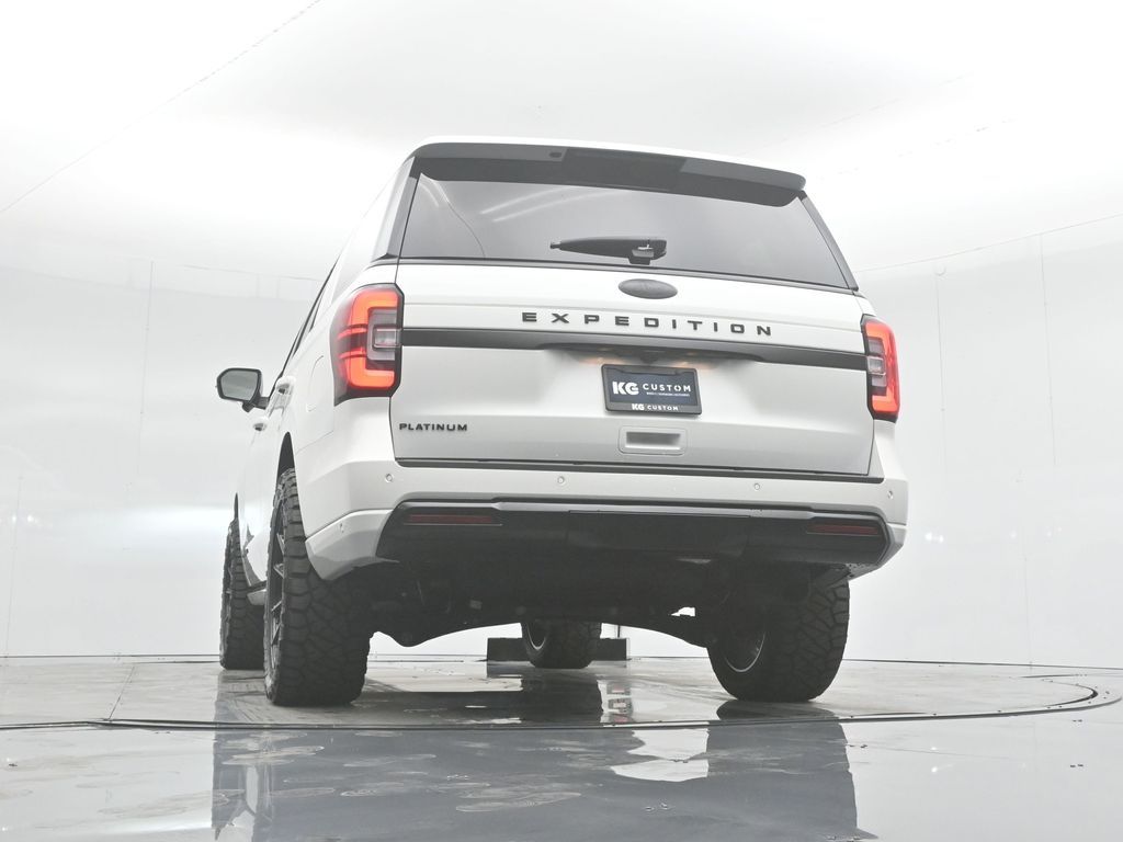 2024 Ford Expedition Platinum Image 25 of 55