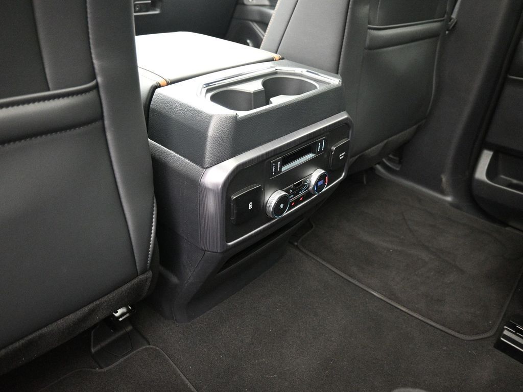 2024 Ford Expedition Platinum Image 50 of 55