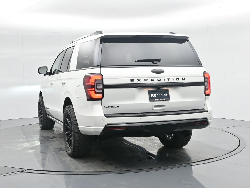 2024 Ford Expedition Platinum Image 28 of 55
