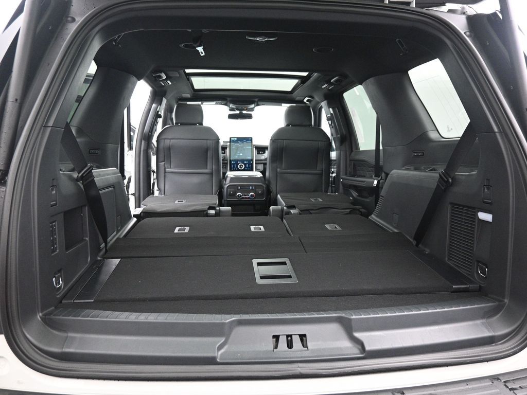 2024 Ford Expedition Platinum Image 39 of 55
