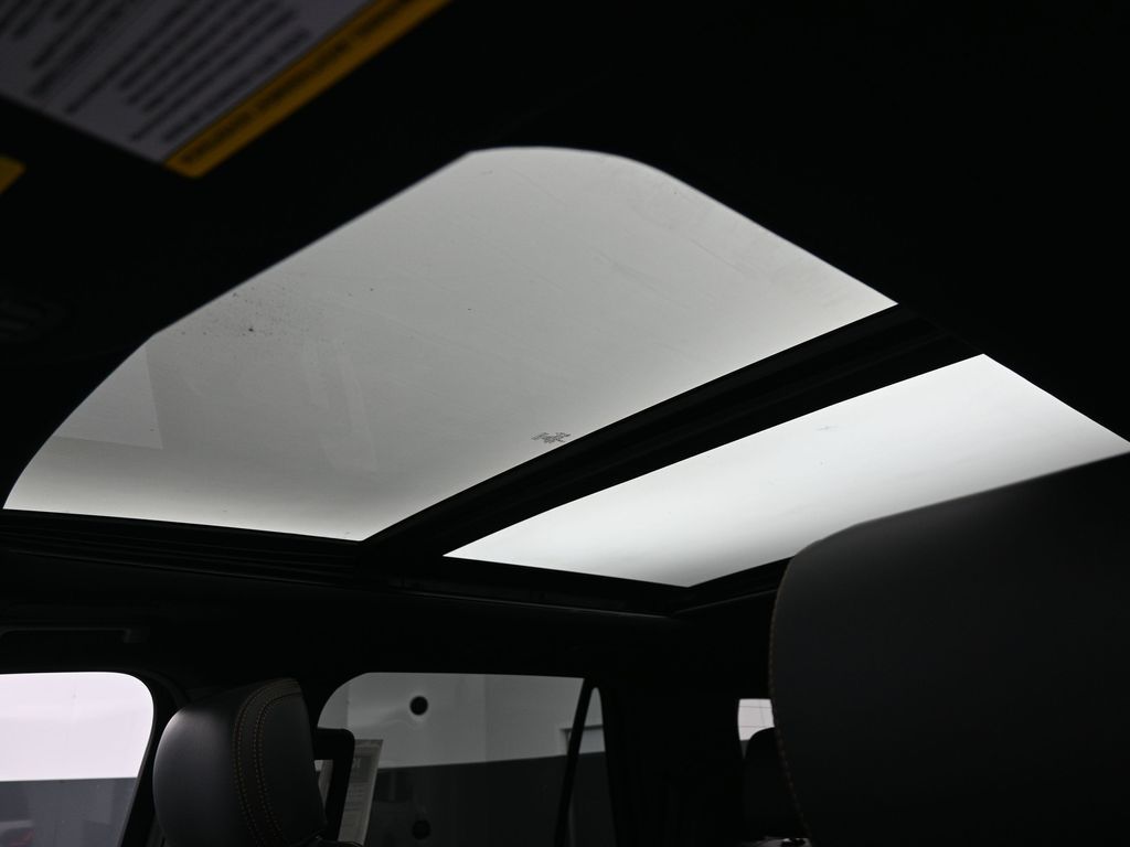 2024 Ford Expedition Platinum Image 43 of 55