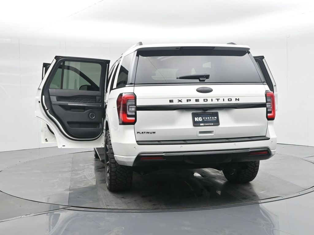 2024 Ford Expedition Platinum Image 30 of 55