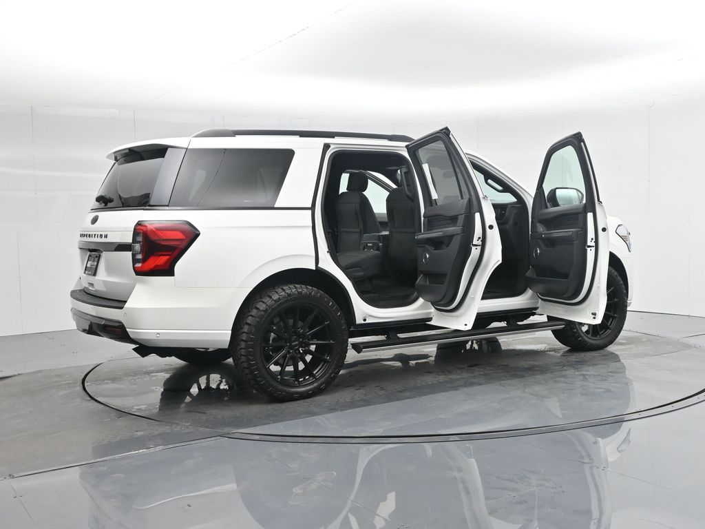 2024 Ford Expedition Platinum Image 21 of 55