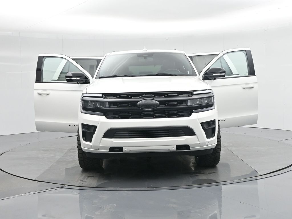 2024 Ford Expedition Platinum Image 6 of 55
