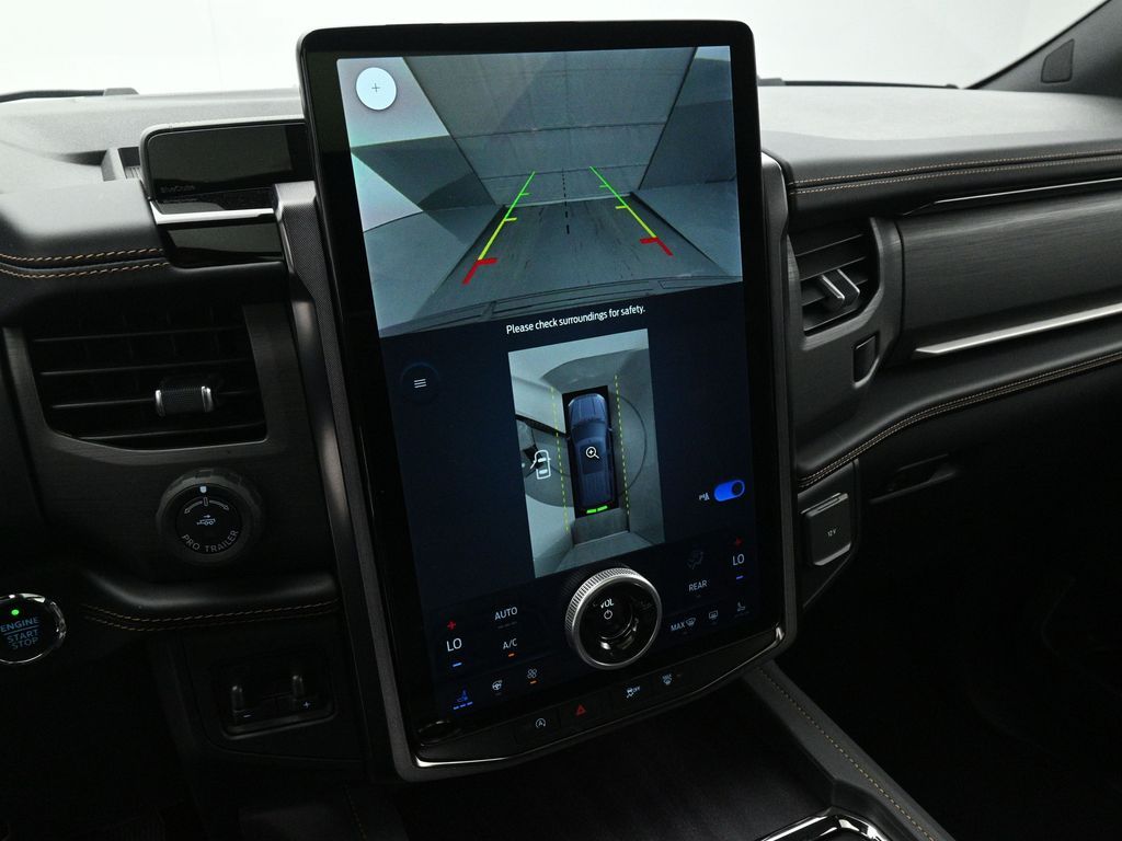 2024 Ford Expedition Platinum Image 45 of 55