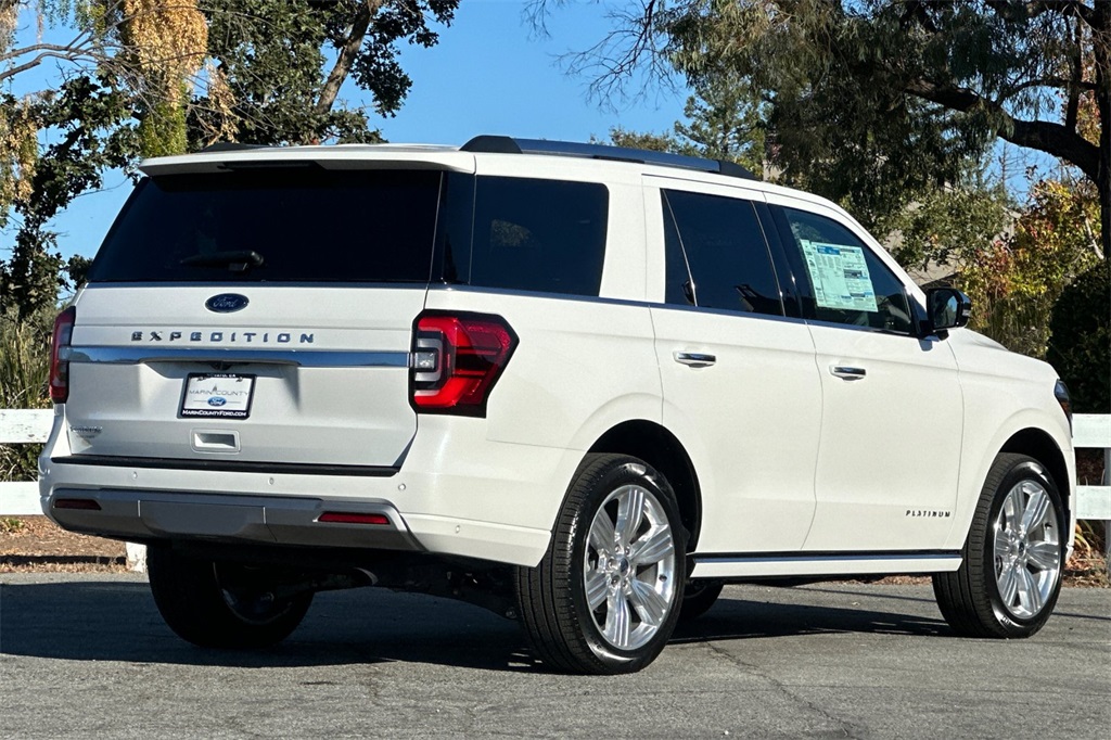Vehicle image 7 of 30