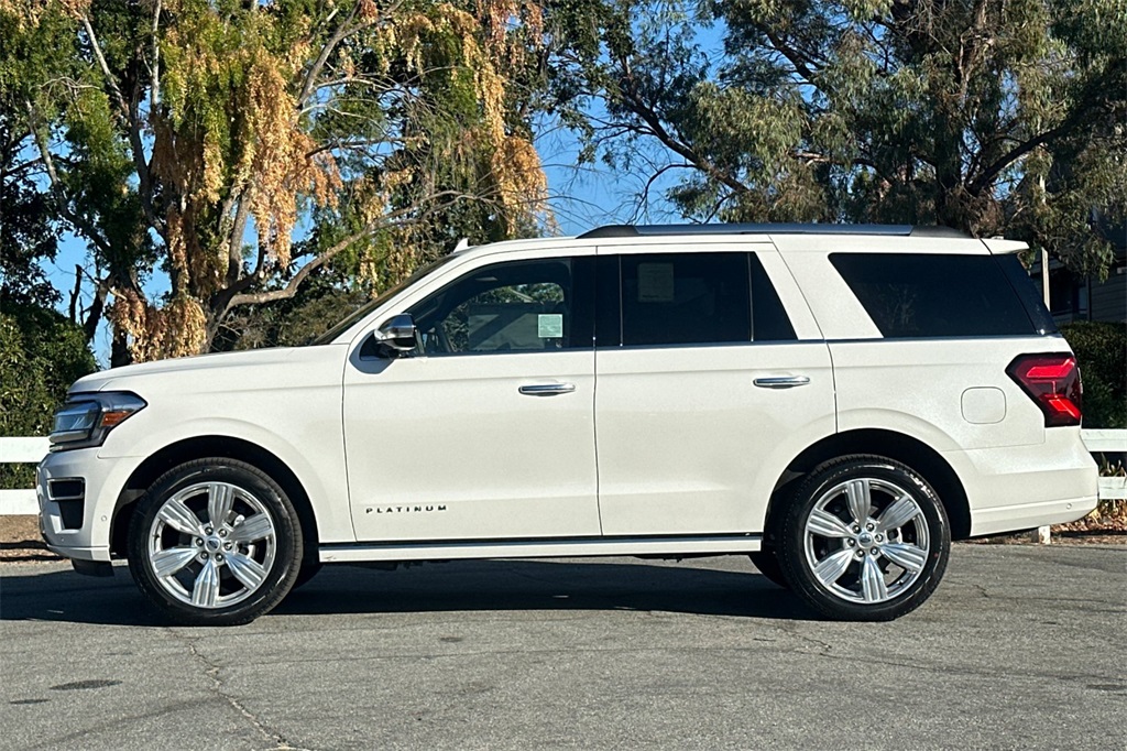 Vehicle image 9 of 30