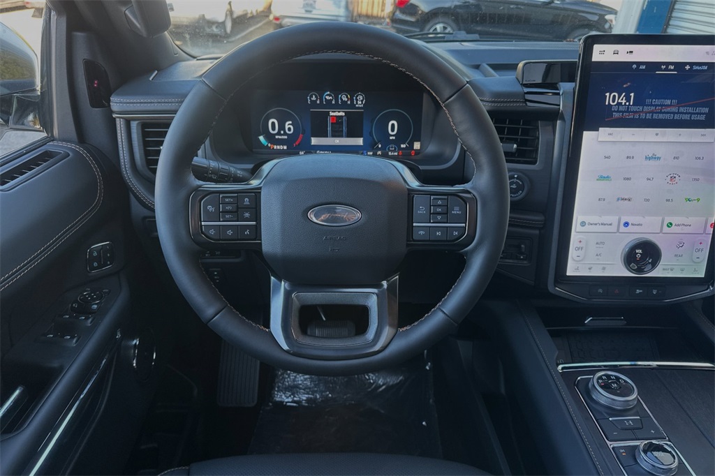 Vehicle image 14 of 30