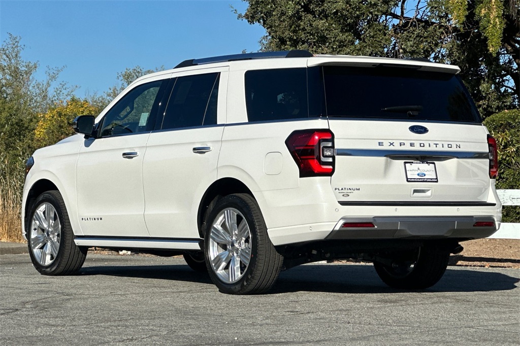 Vehicle image 6 of 30