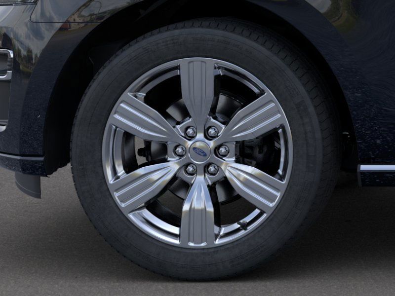 Vehicle image 19 of 23