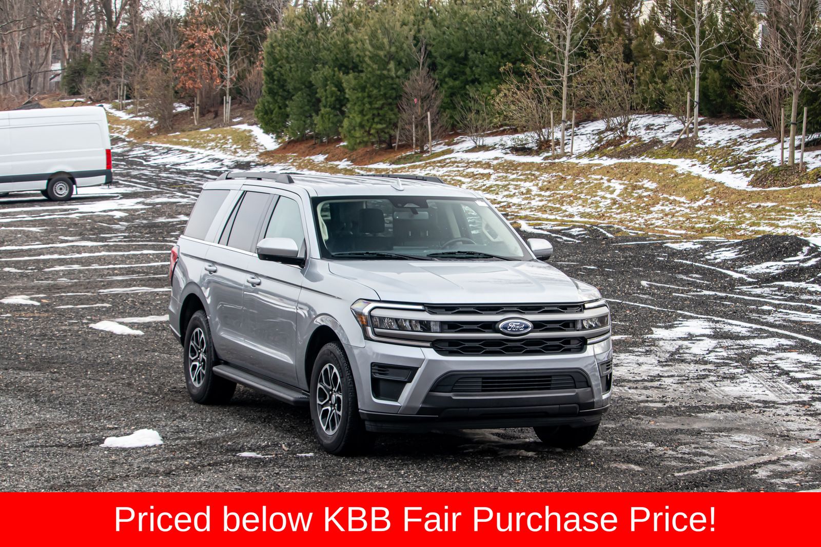 2024 Ford Expedition XLT Image 3 of 23